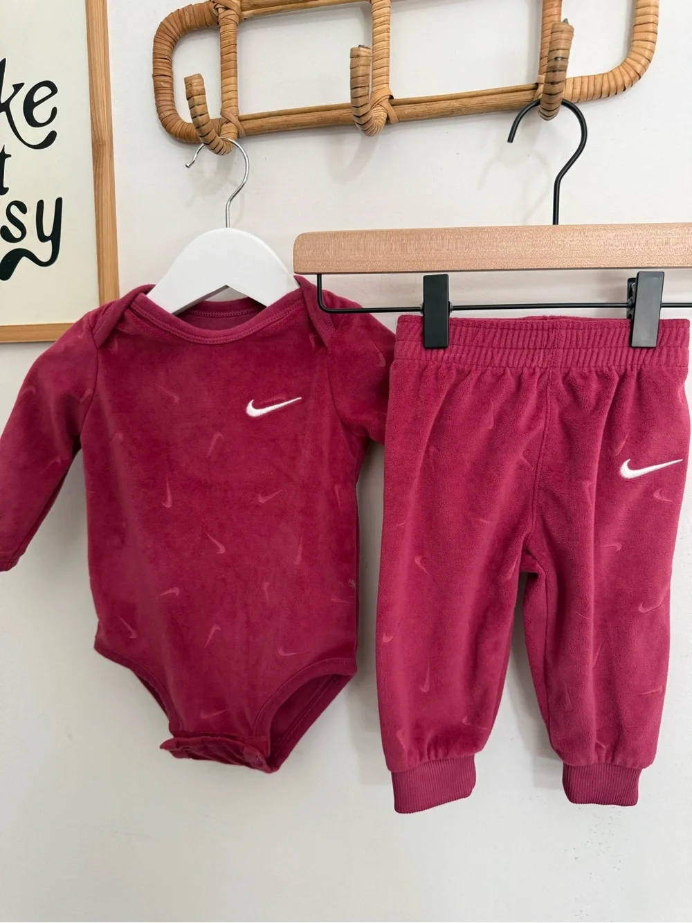 Nike - 6m velour matching set